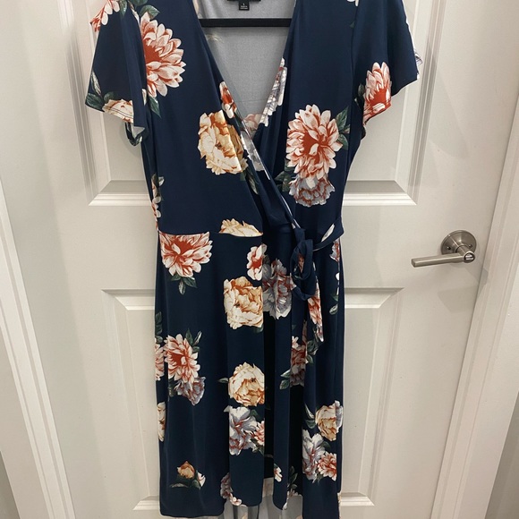 High-low maxi dress - Picture 2 of 3